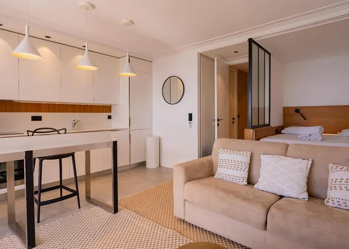 Daire Center Bay Luxueux Avec Vue 6 Eme Etage *