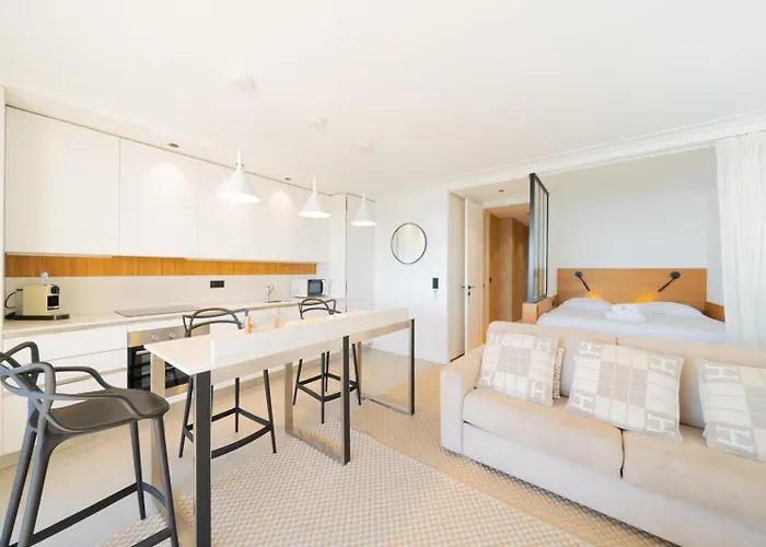 Center Bay Luxueux Avec Vue 6 Eme Etage *